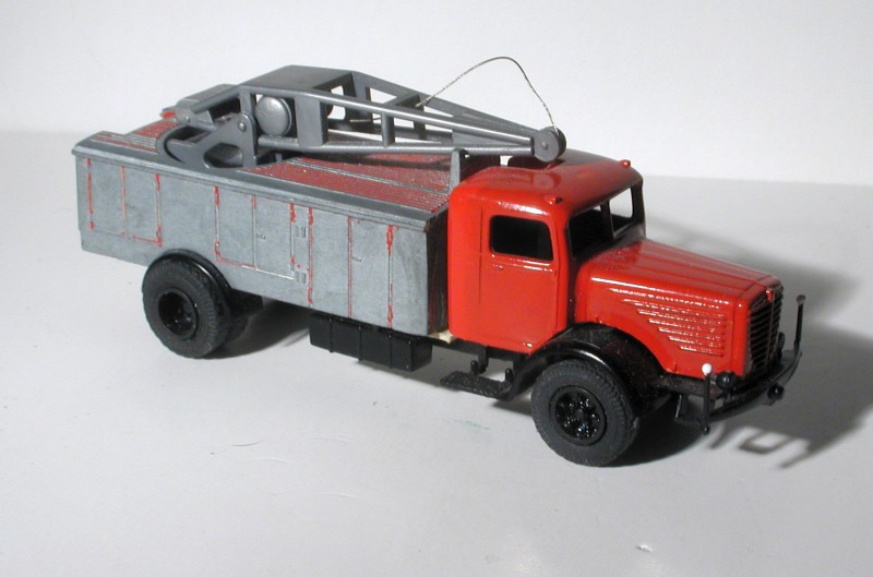 B�ssing 8000 R�stkranwagen von Wiking/Brekina/M�rklin