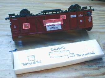 Wagenkasten unterf�ttern