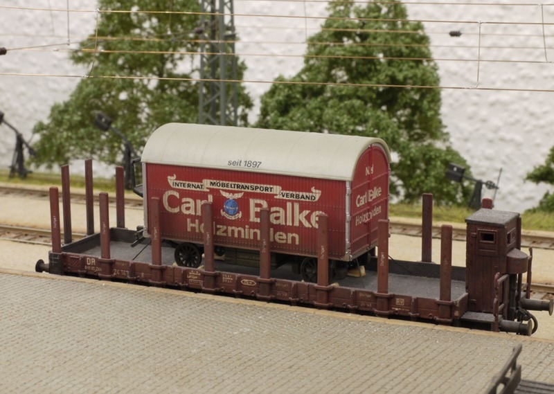 R Stuttgart mit M�belwagen beladen